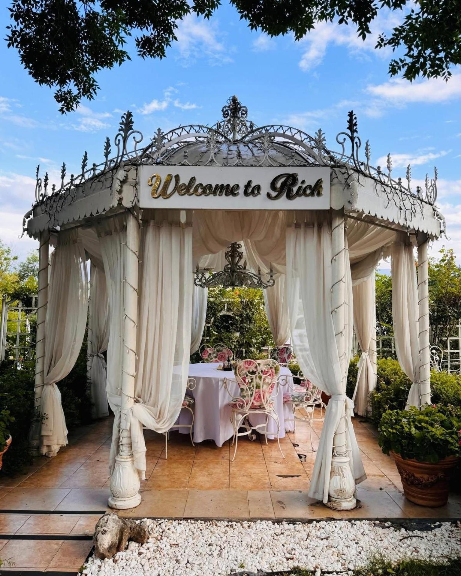 הוילה Rich House ולינגראד מראה חיצוני תמונה