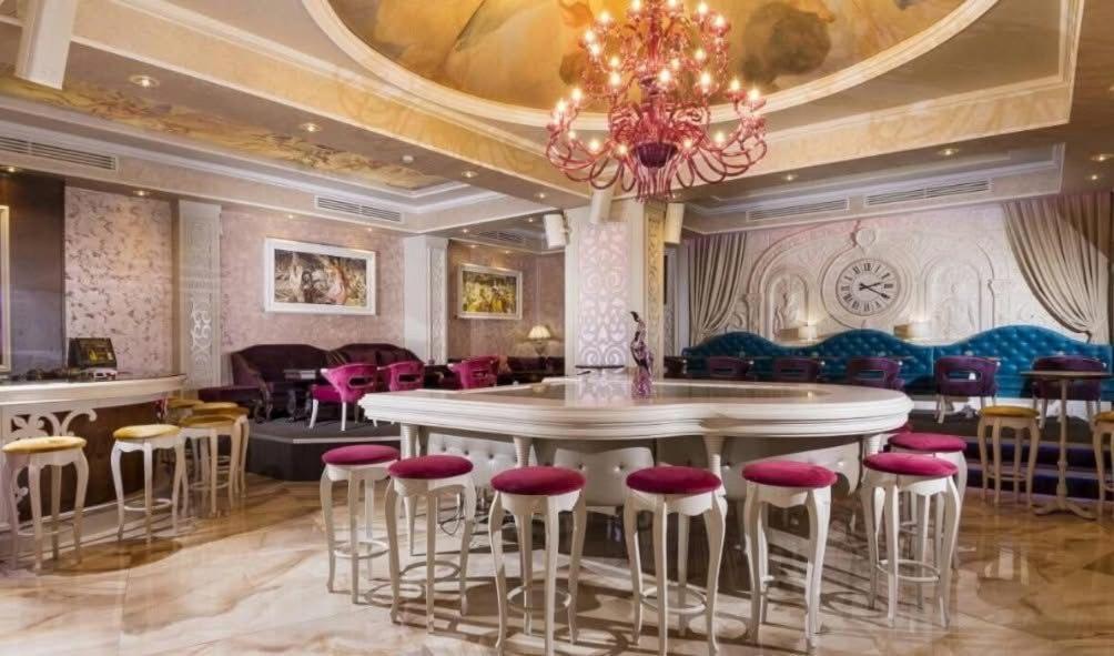 הוילה Rich House ולינגראד מראה חיצוני תמונה